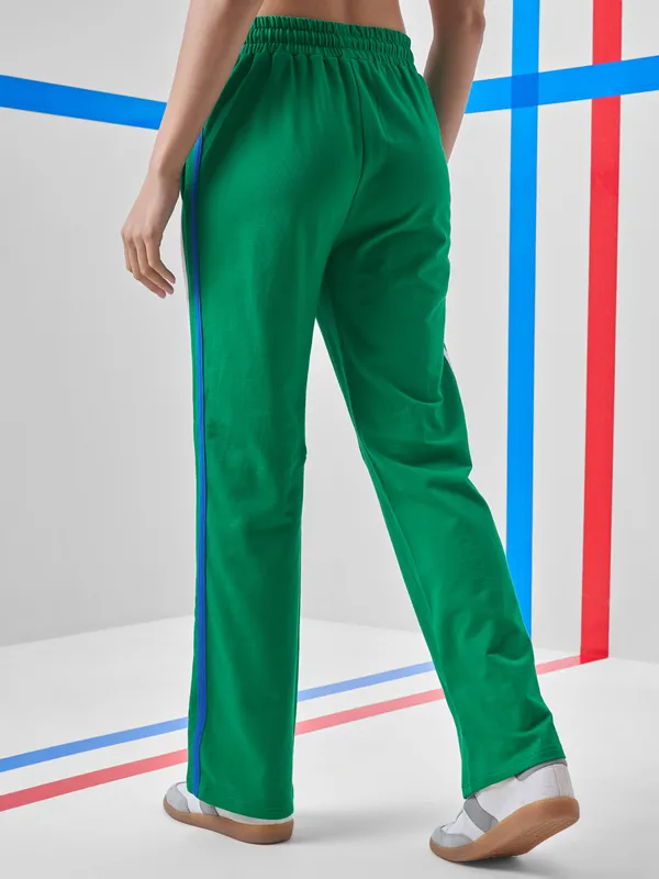 Women Regular Fit Track Pant