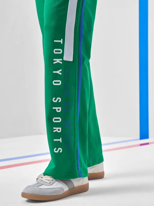 Women Regular Fit Track Pant