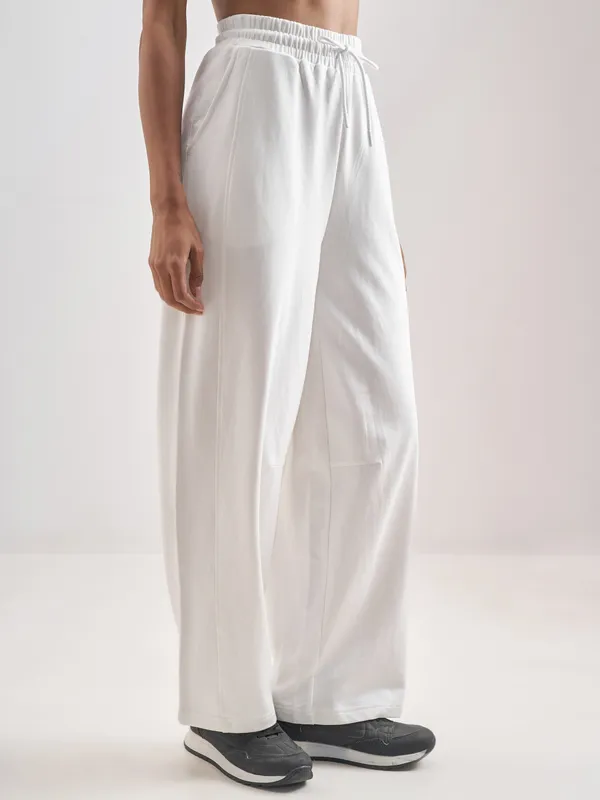 Street By Tokyo Talkies Women White Straight Fit Track Pant