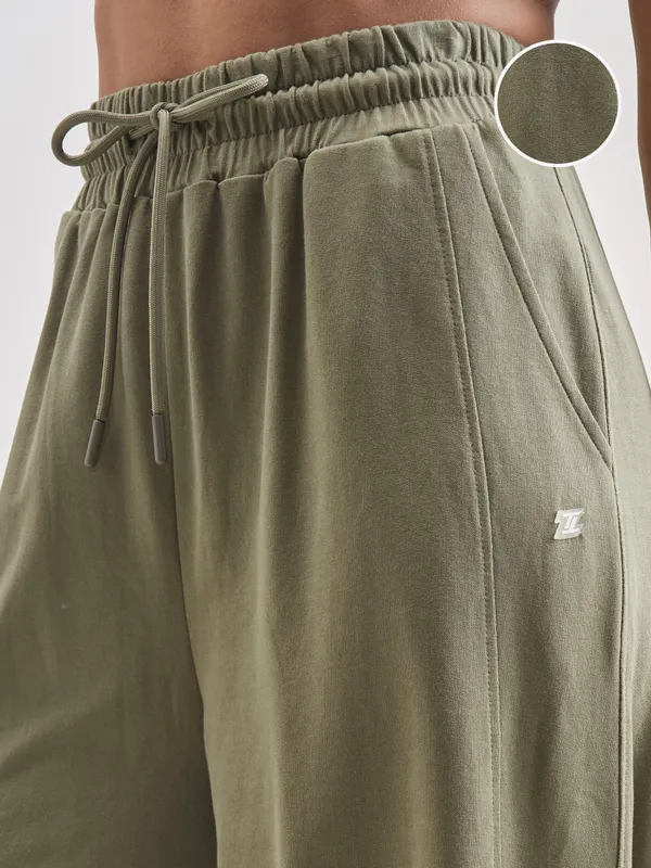 Street By Tokyo Talkies Women Olive Straight Fit Track Pant