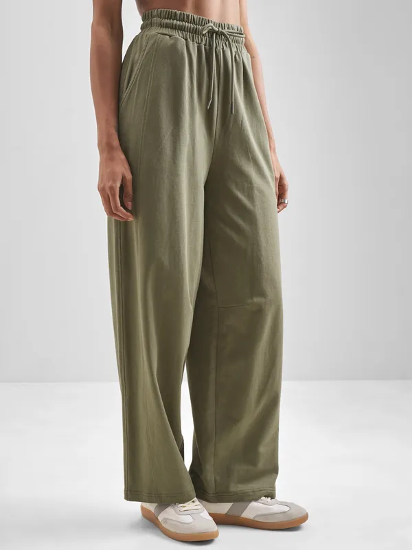 Street By Tokyo Talkies Women Olive Straight Fit Track Pant