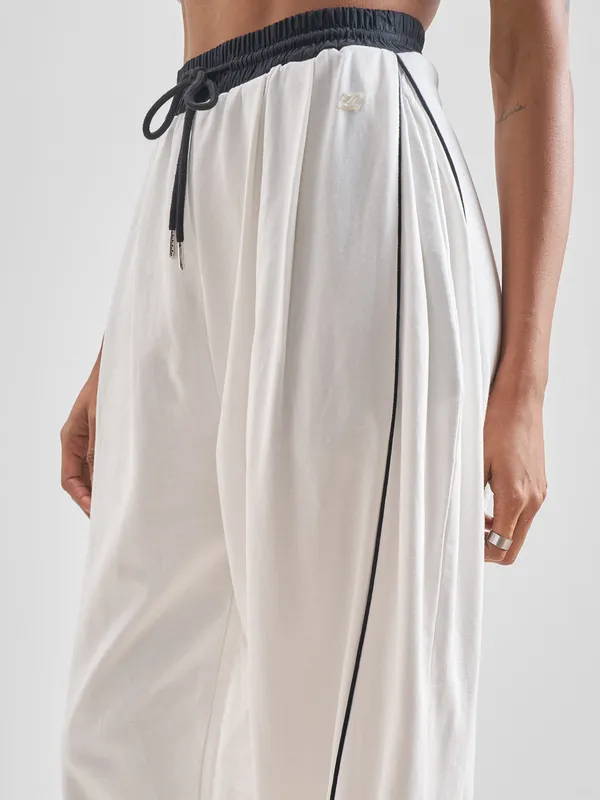 Street By Tokyo Talkies Women White Wide Leg Track Pant