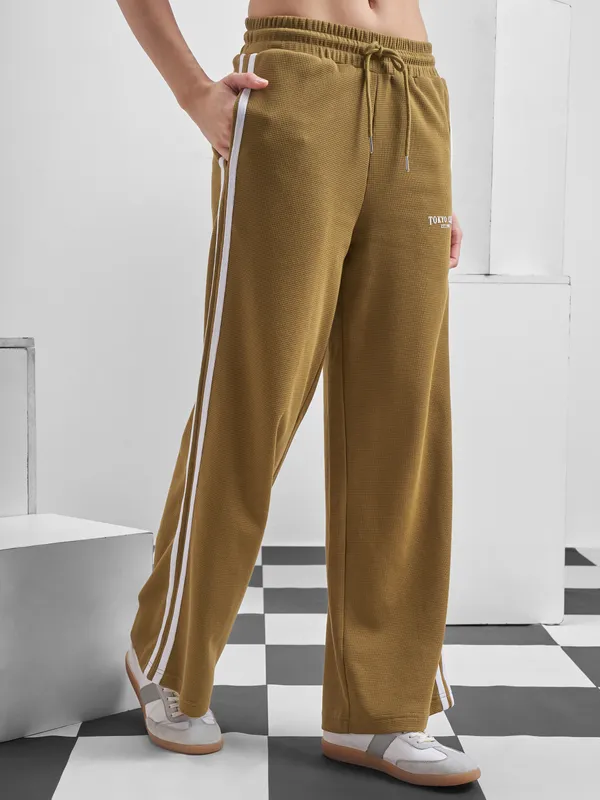 Street By Tokyo Talkies Women Brown Relaxed Fit Track Pant
