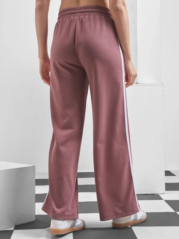Women Relaxed Fit Track Pant