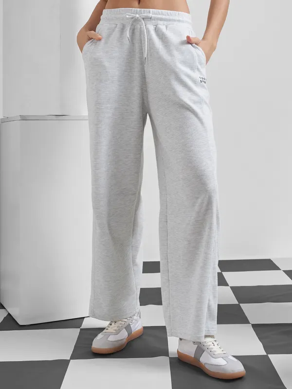 Street By Tokyo Talkies Women Grey Relaxed Fit Track Pant