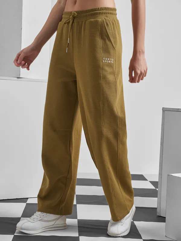 Street By Tokyo Talkies Women Brown Relaxed Fit Track Pant