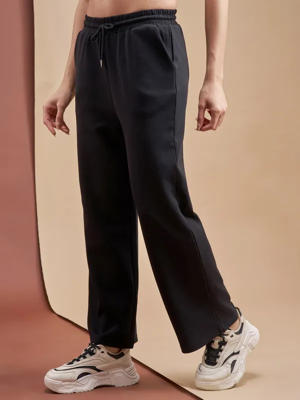 Street By Tokyo Talkies Women Black Relaxed Fit Track Pant