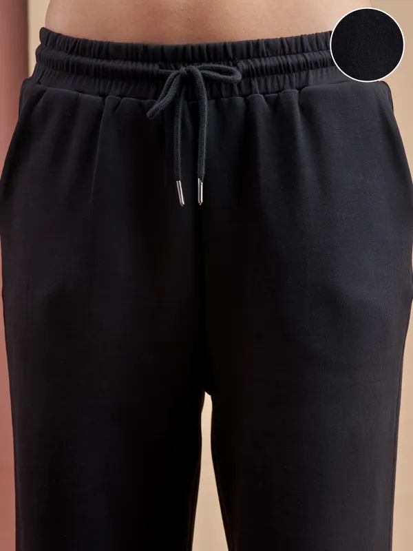Street By Tokyo Talkies Women Black Relaxed Fit Track Pant