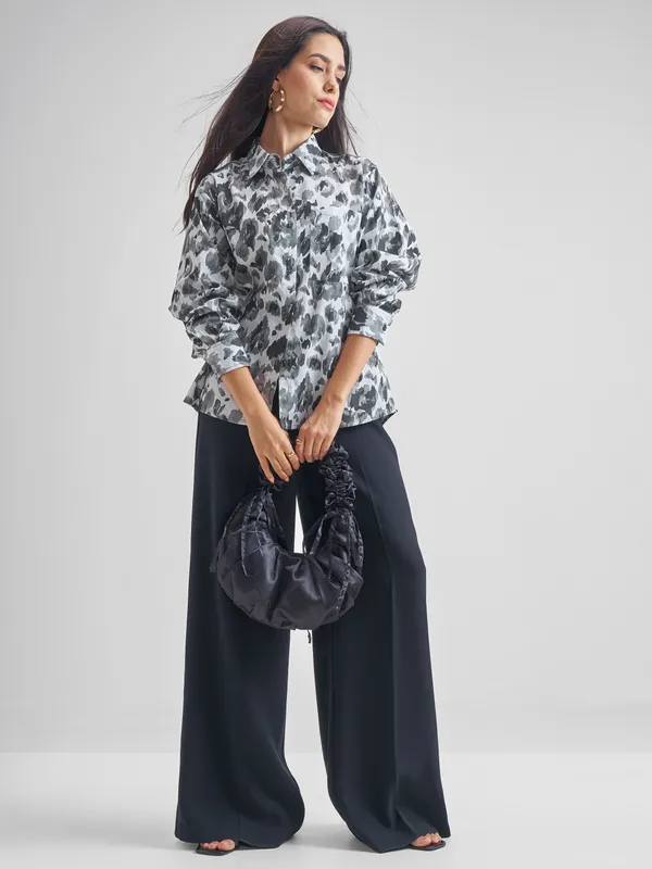 Tokyo Talkies Women Grey Printed Casual Shirt