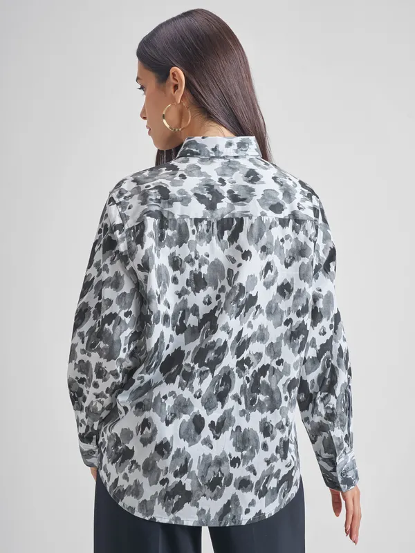 Tokyo Talkies Women Grey Printed Casual Shirt