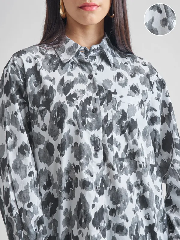 Tokyo Talkies Women Grey Printed Casual Shirt