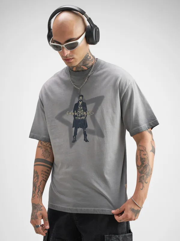 Highlander Men Grey The Boys Printed Round Neck Oversized Fit T-Shirt