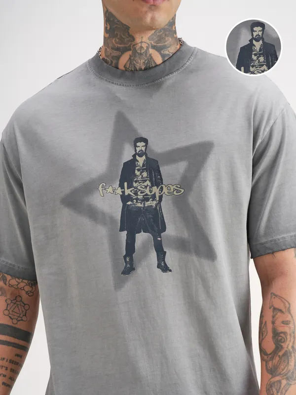 Highlander Men Grey The Boys Printed Round Neck Oversized Fit T-Shirt