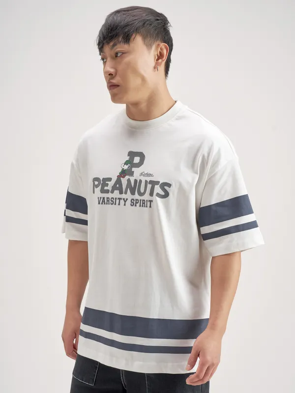 Highlander Men White Peanuts Printed Round Neck Oversized Fit T-Shirt