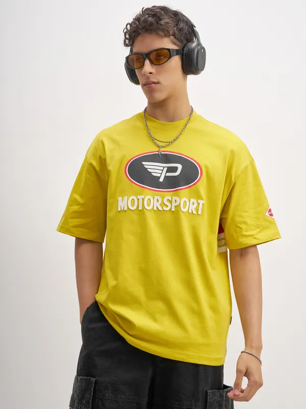 Highlander Men Yellow Peanuts Printed Round Neck T-Shirt