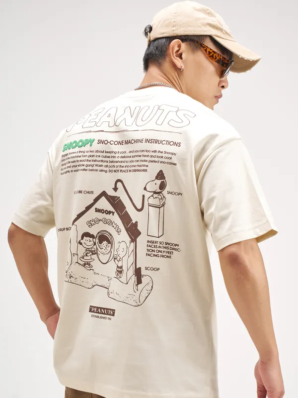 Highlander Men Beige Snoopy Peanuts Printed Round Neck T-Shirt