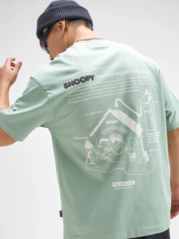 Highlander Men Green Snoopy Peanuts Printed Round Neck T-Shirt