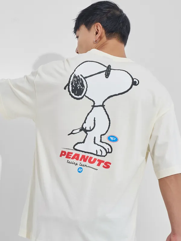 Highlander Men White Peanuts Printed Round Neck Oversized Fit T-Shirt