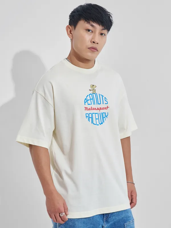 Highlander Men White Peanuts Printed Round Neck Oversized Fit T-Shirt