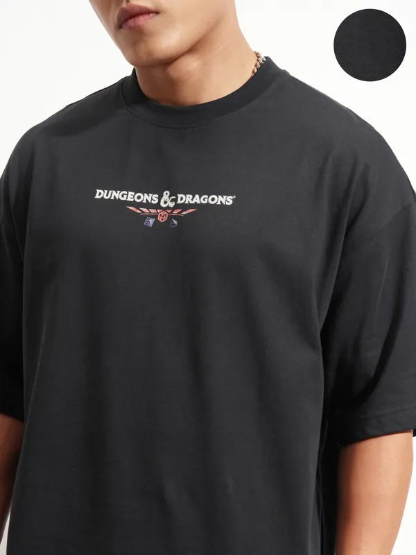 Highlander Men Black Dungeons And Dragons Printed Round Neck Oversized Fit T-Shirt