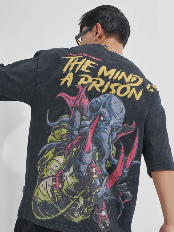 Highlander Men Black Dungeons And Dragons Printed Round Neck Oversized Fit T-Shirt