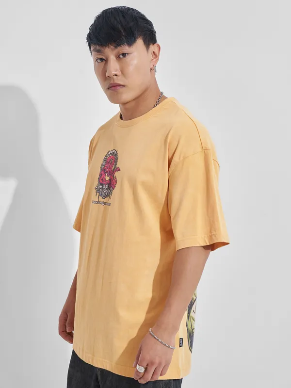 Highlander Men Yellow Dungeons And Dragons Printed Round Neck Oversized Fit T-Shirt
