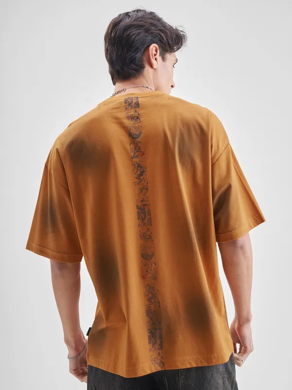 Highlander Men Rust Dungeons And Dragons Printed Round Neck Oversized Fit T-Shirt