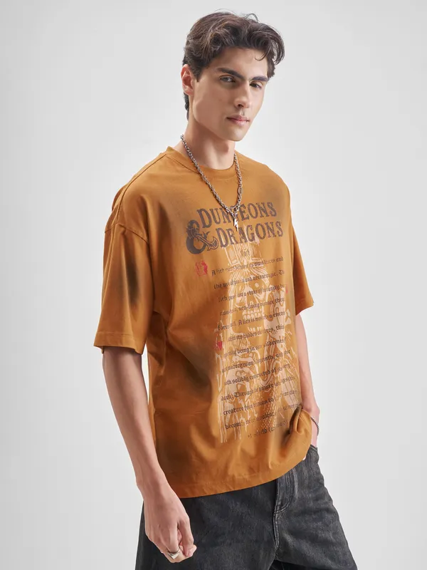 Highlander Men Rust Dungeons And Dragons Printed Round Neck Oversized Fit T-Shirt