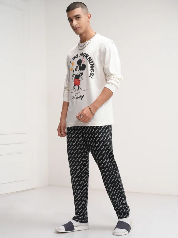 Disney By Highlander Men Off White Mickey Mouse T-Shirt With Trouser Co-Ords