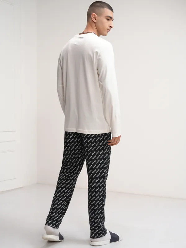 Disney By Highlander Men Off White Mickey Mouse T-Shirt With Trouser Co-Ords