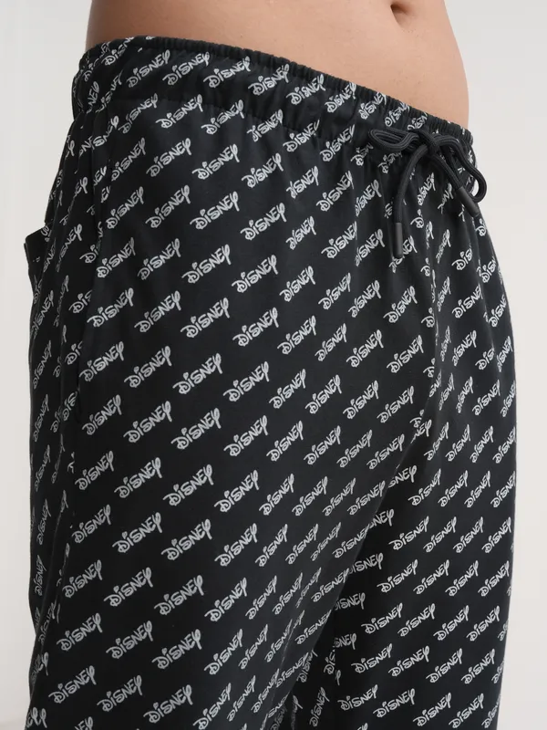 Disney By Highlander Men Off White Mickey Mouse T-Shirt With Trouser Co-Ords