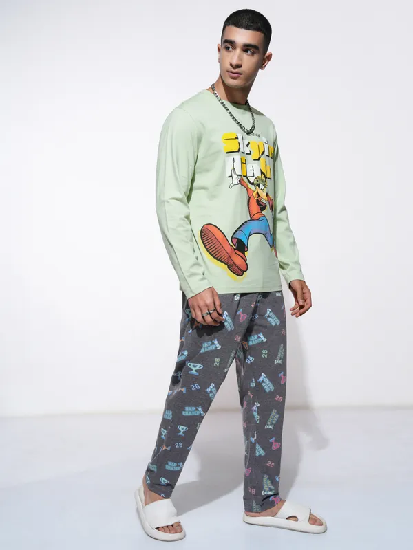Disney By Highlander Men Green Goofy T-Shirt With Trousers Co-Ords