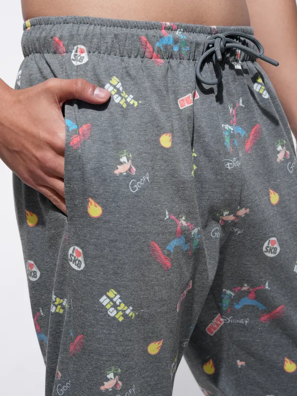 Disney By Highlander Men Off White Mickey Mouse T-shirt With Trouser Co-Ords