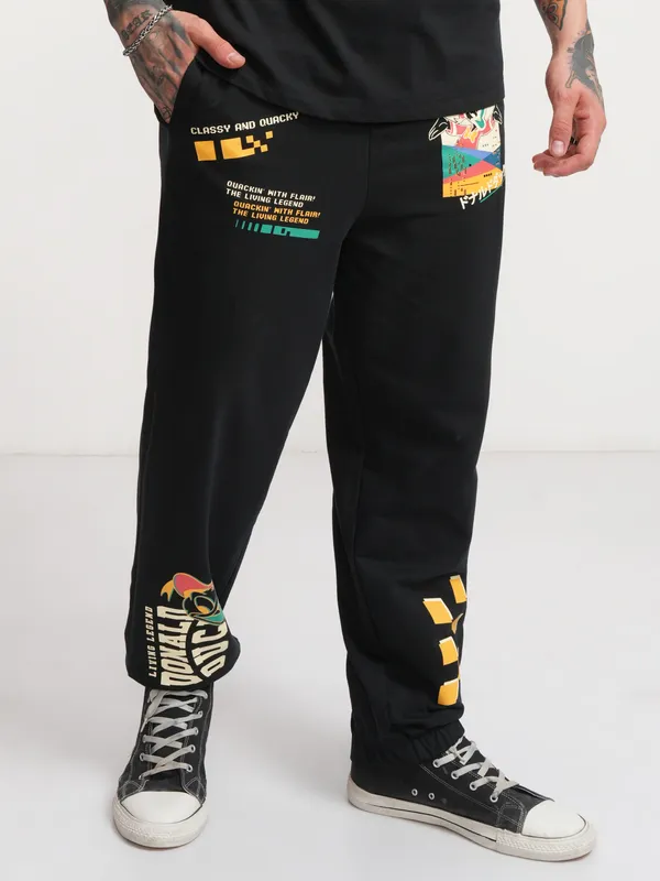 Highlander Men Black Baggy Printed Joggers
