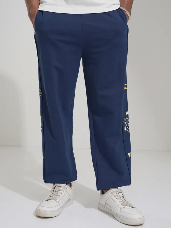 Disney By Highlander Men Navy Blue Pluto Regular Fit Printed Casual Trouser