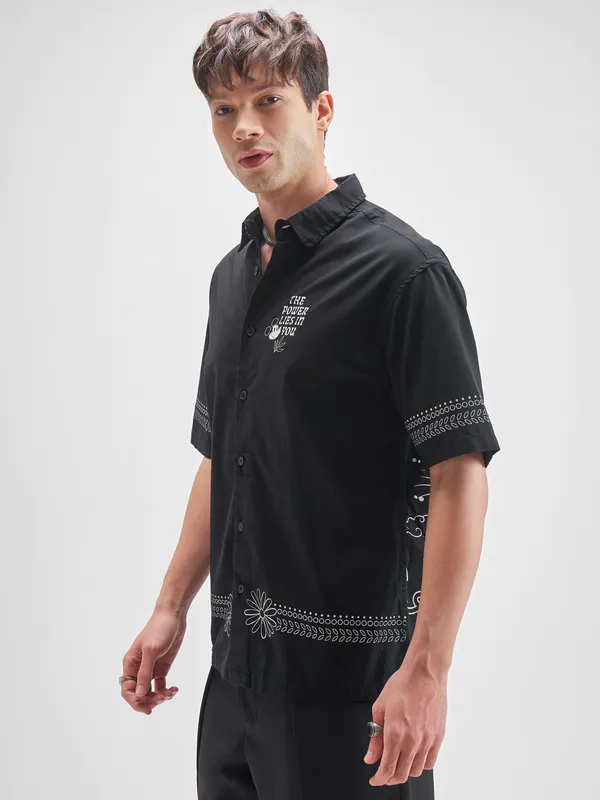 Disney By Highlander Men Black Mickey Mouse Printed Oversized Fit Casual Shirt