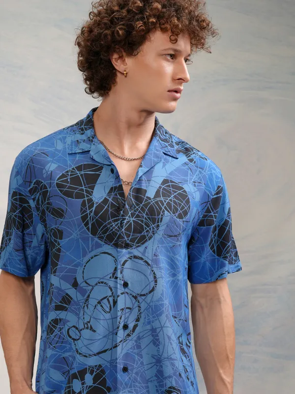 Disney By Highlander Men Blue Mickey Mouse Printed Relaxed Fit Casual Shirt