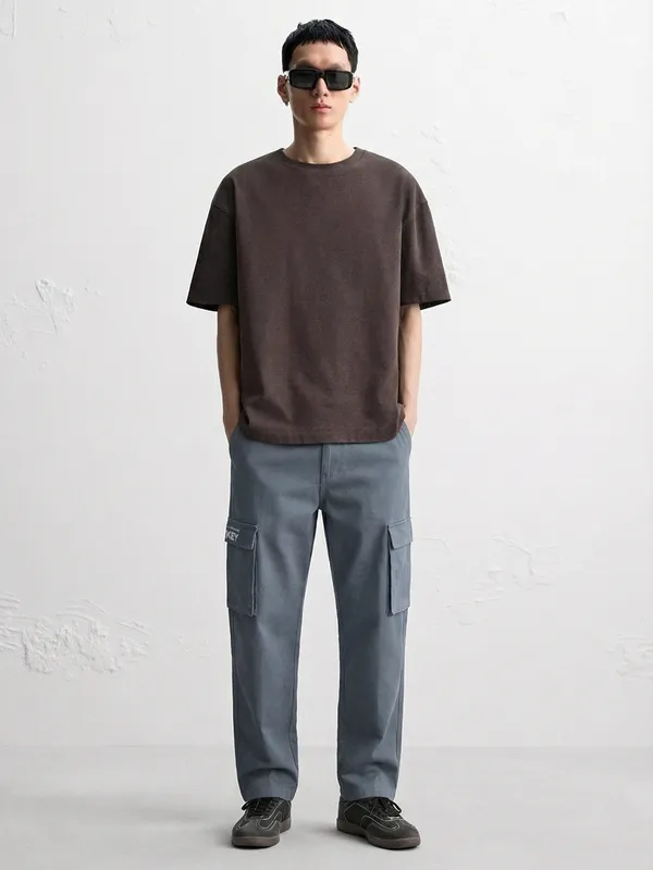 Disney By Highlander Men Blue Mickey Mouse Loose Fit Solid Cargos