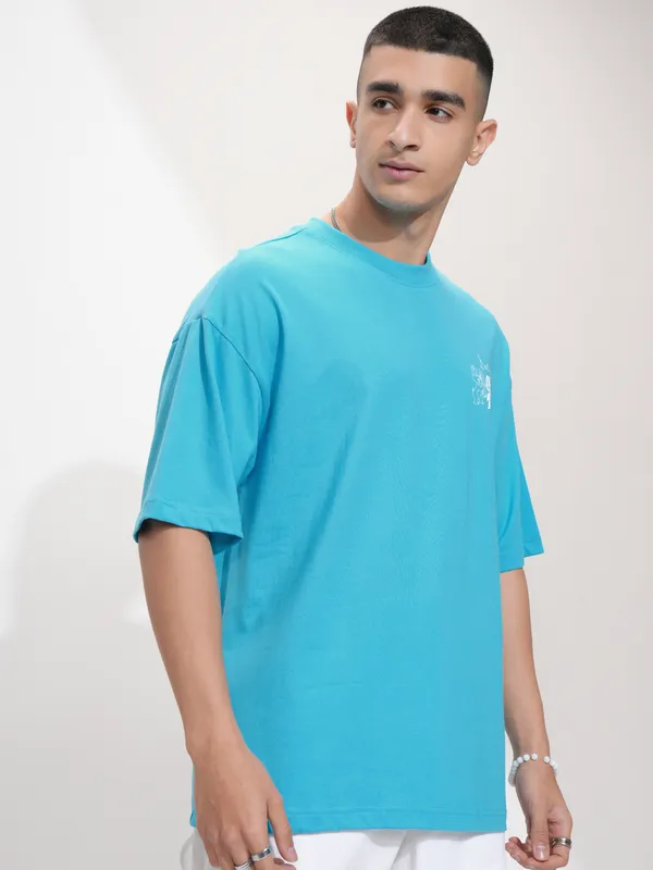 Disney By Highlander Men Turquoise Chip And Dale Printed Round Neck Oversized Fit T-Shirt