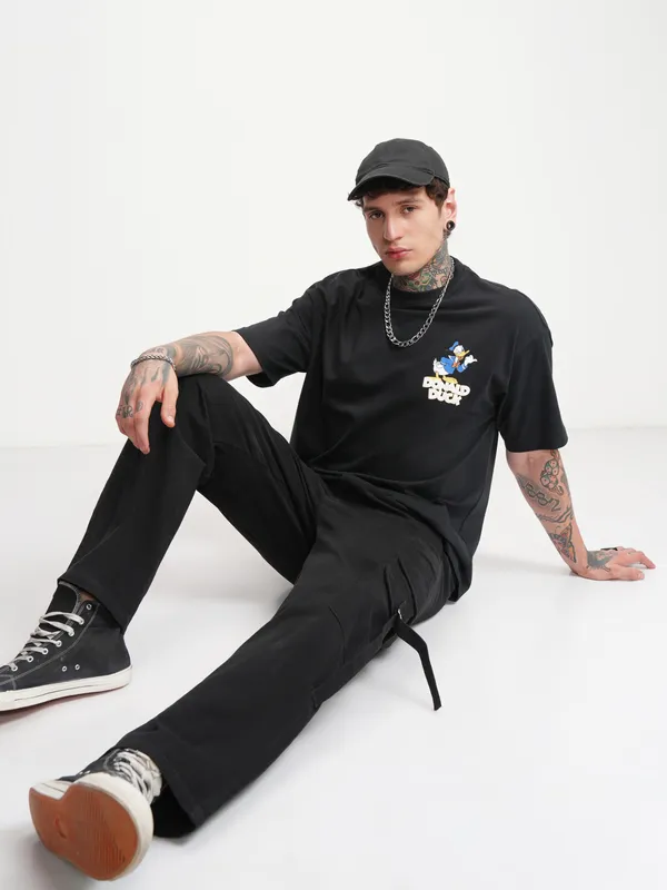 Donald Duck Men Printed Round Neck Oversized Fit T-Shirt