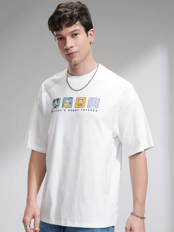 Disney By Highlander Men White Mickey Mouse Printed Round Neck Oversized Fit T-Shirt