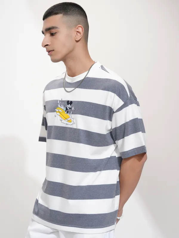 Disney By Highlander Men Navy Blue Mickey Mouse Printed Round Neck Oversized Fit T-Shirt