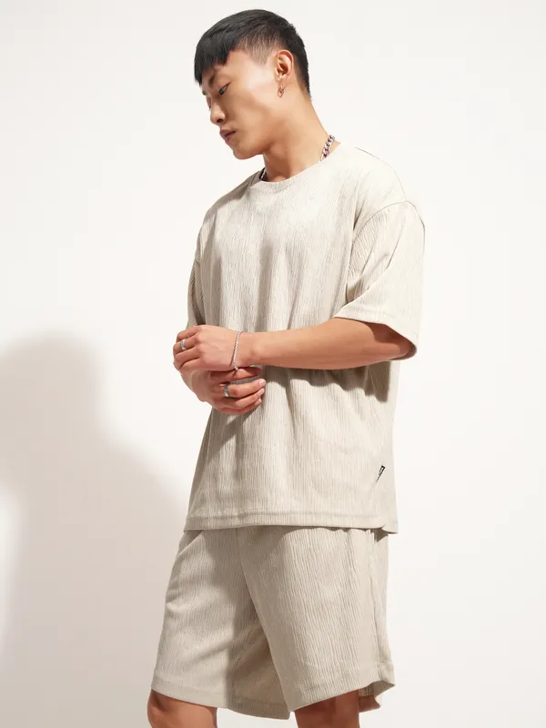 Highlander Men Cream T-Shirt With Shorts Co-Ords