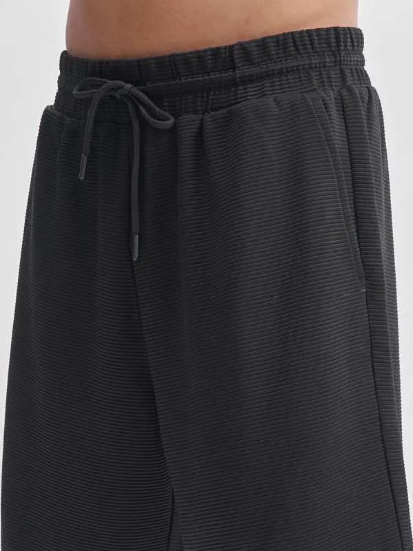 Highlander Men Black T-Shirt With Shorts Co-Ords