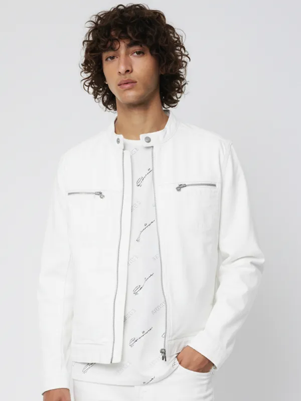 Highlander Men White Solid Tailored Jacket