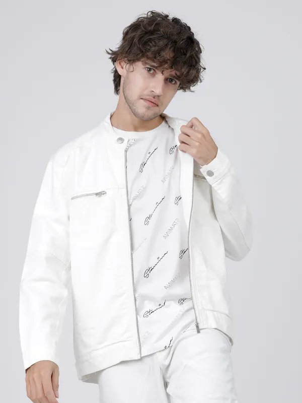 Highlander Men White Solid Tailored Jacket