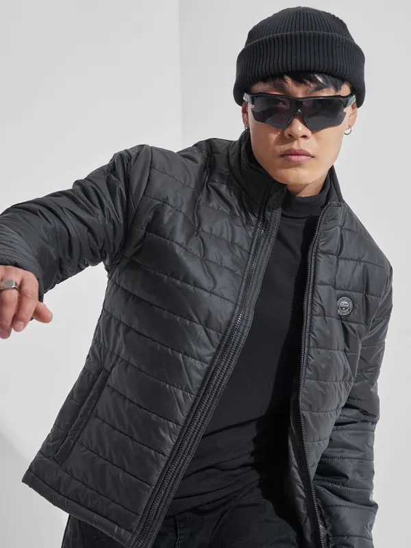 Men Solid Puffer Jacket