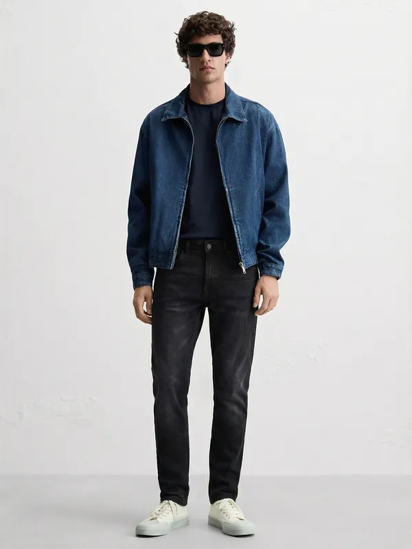 Highlander Men Black Tapered Fit Stretchable Jeans