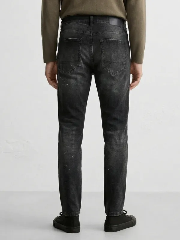 Highlander Men Grey Tapered Fit Mildly Distressed Stretchable Jeans