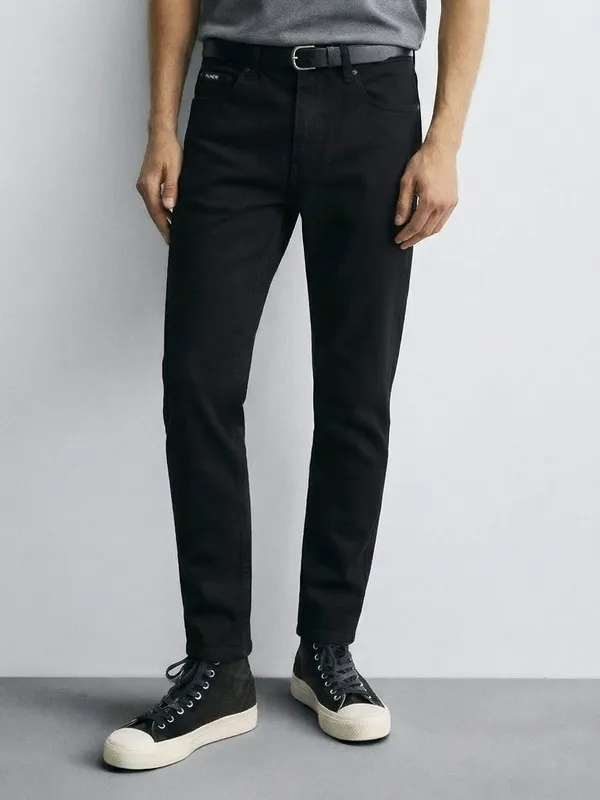 Highlander Men Black Tapered Fit Stretchable Jeans